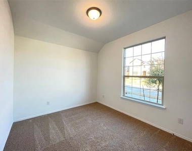 2372 Pyrite Drive - Photo Thumbnail 11