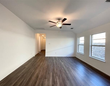 2372 Pyrite Drive - Photo Thumbnail 2