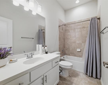 4637 Seabiscuit Street - Photo Thumbnail 27