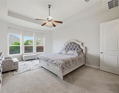 4637 Seabiscuit Street - Photo Thumbnail 20