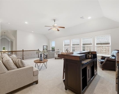 4637 Seabiscuit Street - Photo Thumbnail 24