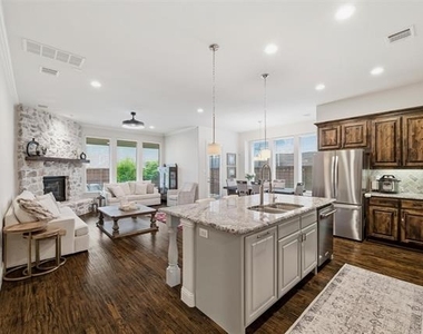 4637 Seabiscuit Street - Photo Thumbnail 11