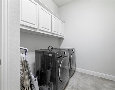 4637 Seabiscuit Street - Photo Thumbnail 33