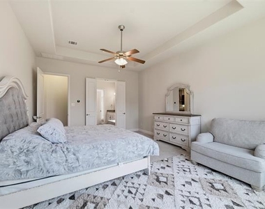 4637 Seabiscuit Street - Photo Thumbnail 21
