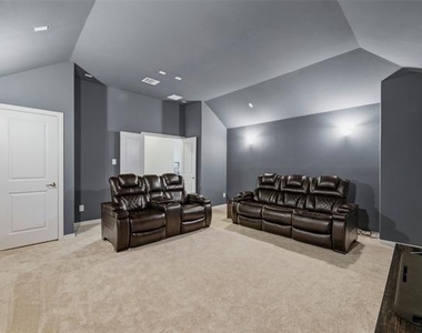4637 Seabiscuit Street - Photo Thumbnail 28