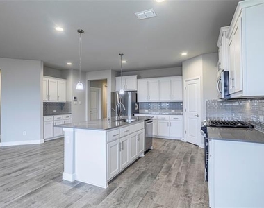 15825 Bronte Lane - Photo Thumbnail 10