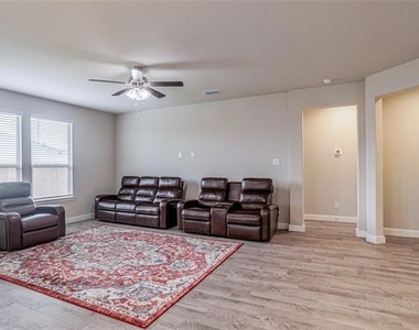 15825 Bronte Lane - Photo Thumbnail 16