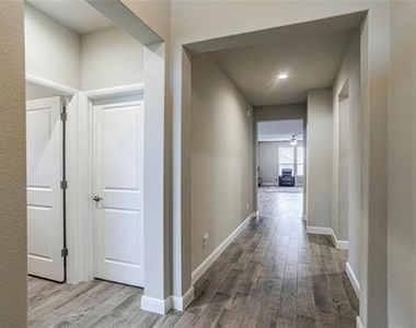 15825 Bronte Lane - Photo Thumbnail 4