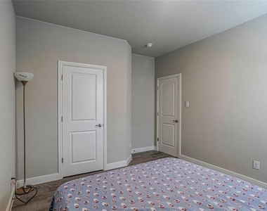 15825 Bronte Lane - Photo Thumbnail 25