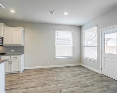 15825 Bronte Lane - Photo Thumbnail 12