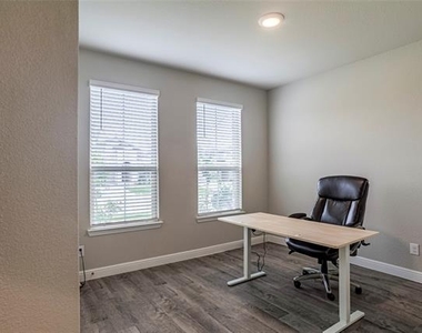 15825 Bronte Lane - Photo Thumbnail 26