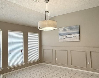 2709 Serenade Court - Photo Thumbnail 7