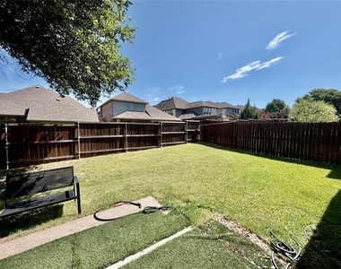8520 Ontario Drive - Photo Thumbnail 16