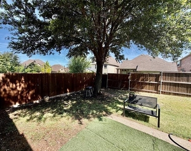 8520 Ontario Drive - Photo Thumbnail 21