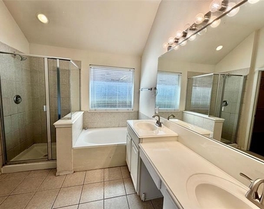 8520 Ontario Drive - Photo Thumbnail 11