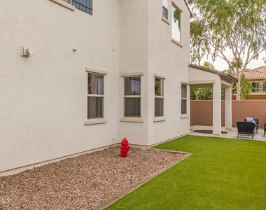 1942 S Sycamore Place - Photo Thumbnail 18