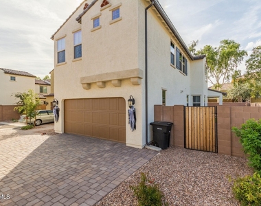 1942 S Sycamore Place - Photo Thumbnail 1
