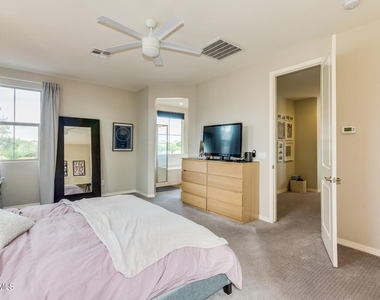 1942 S Sycamore Place - Photo Thumbnail 13