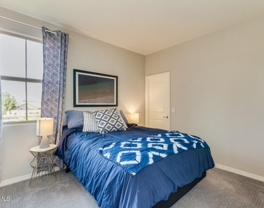 1942 S Sycamore Place - Photo Thumbnail 10