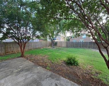 8138 Mossberg Drive - Photo Thumbnail 39