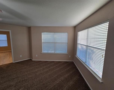 8138 Mossberg Drive - Photo Thumbnail 27