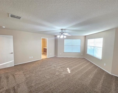 8138 Mossberg Drive - Photo Thumbnail 25