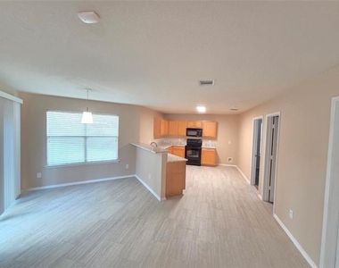 8138 Mossberg Drive - Photo Thumbnail 8