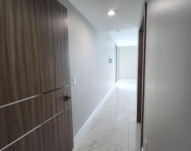 17301 Biscayne Boulevard - Photo Thumbnail 21
