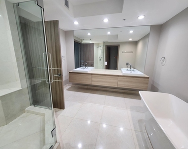 17301 Biscayne Boulevard - Photo Thumbnail 20