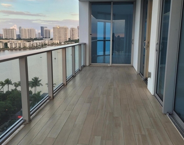 17301 Biscayne Boulevard - Photo Thumbnail 28
