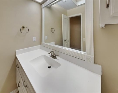 1608 Railhead Place - Photo Thumbnail 13
