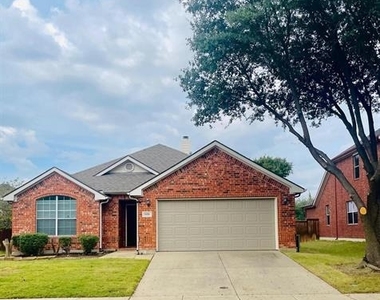 8416 Sonnet Drive - Photo Thumbnail 1