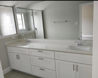 543 Teton Street - Photo Thumbnail 6