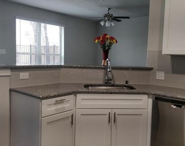 543 Teton Street - Photo Thumbnail 2