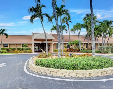 154 Lake Meryl Drive - Photo Thumbnail 15