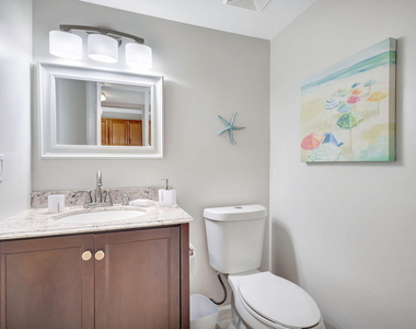 154 Lake Meryl Drive - Photo Thumbnail 11