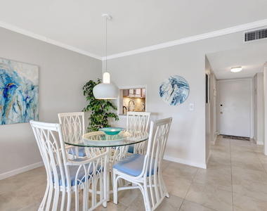 154 Lake Meryl Drive - Photo Thumbnail 5