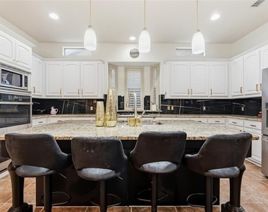 2948 Clearfork Trail - Photo Thumbnail 12