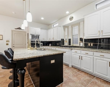2948 Clearfork Trail - Photo Thumbnail 13