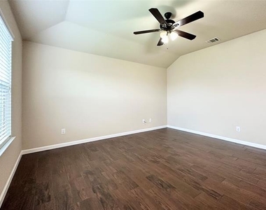 905 Quartz Trail - Photo Thumbnail 13