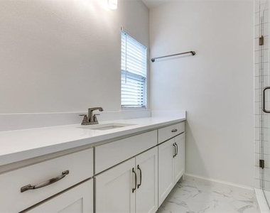 2612 S University Drive - Photo Thumbnail 9
