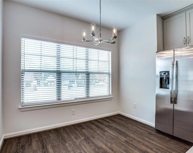 2612 S University Drive - Photo Thumbnail 2