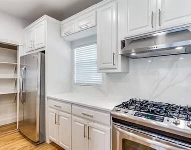 2800 Parmer Avenue - Photo Thumbnail 5