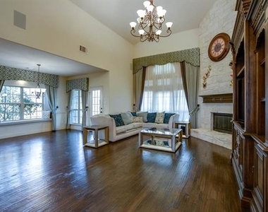 13038 Montfair Boulevard - Photo Thumbnail 11