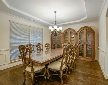 13038 Montfair Boulevard - Photo Thumbnail 4
