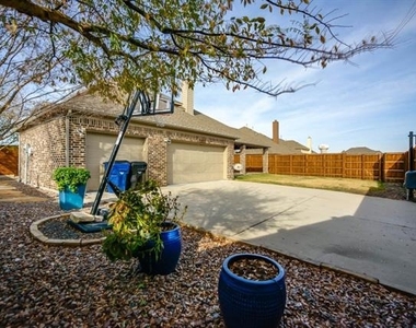 13038 Montfair Boulevard - Photo Thumbnail 24
