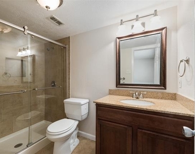 5109 Cedar Springs - Photo Thumbnail 7