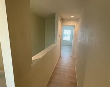 1421 Puerto Lago Drive - Photo Thumbnail 21