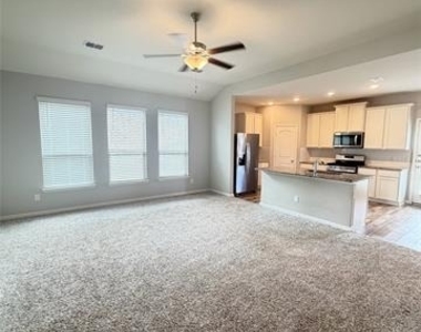 213 Aceves Court - Photo Thumbnail 6