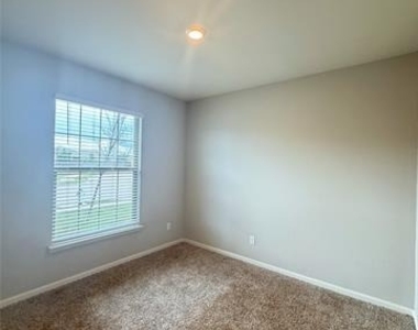 213 Aceves Court - Photo Thumbnail 10